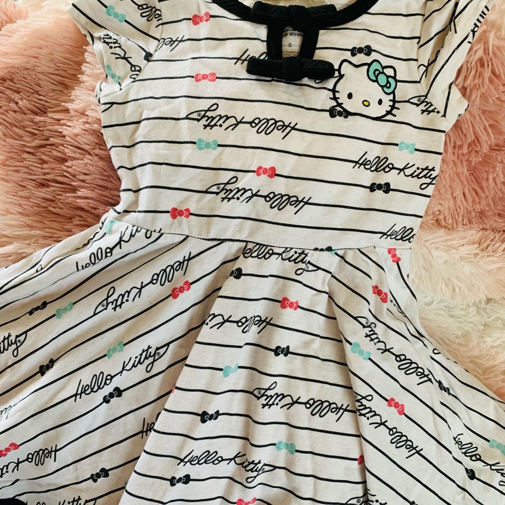 Hello kitty size 5 - Picture 2 of 3